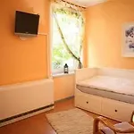 Gestut Lindenhof Guest house Templin